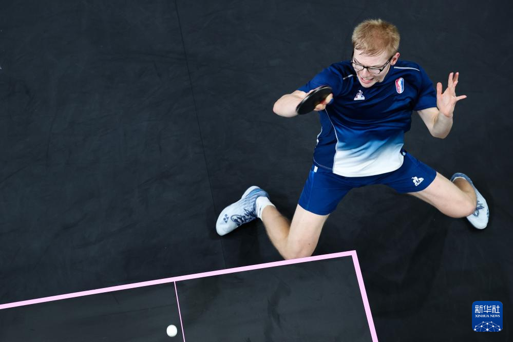 一位毫无名 一位毫无名