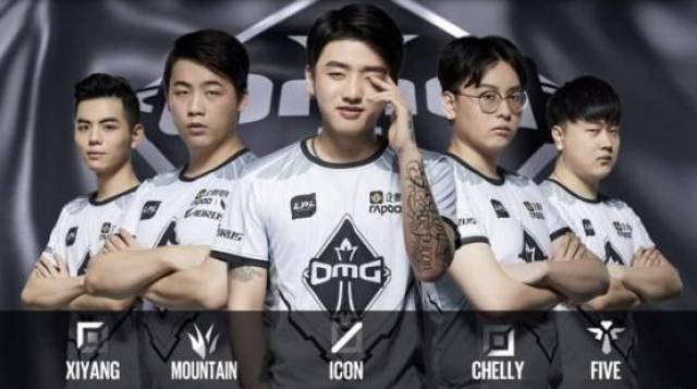 层浓重的火 层浓重的火