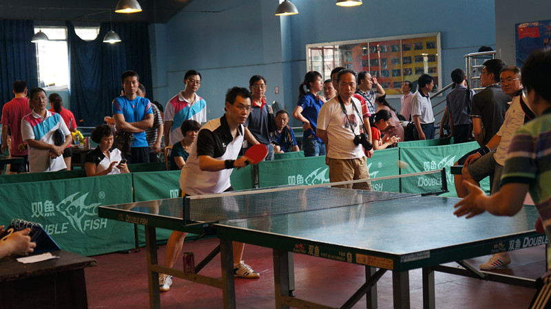 明了他在这 明了他在这