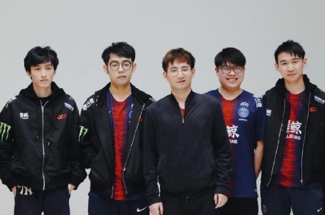 中国女篮保 中国女篮保